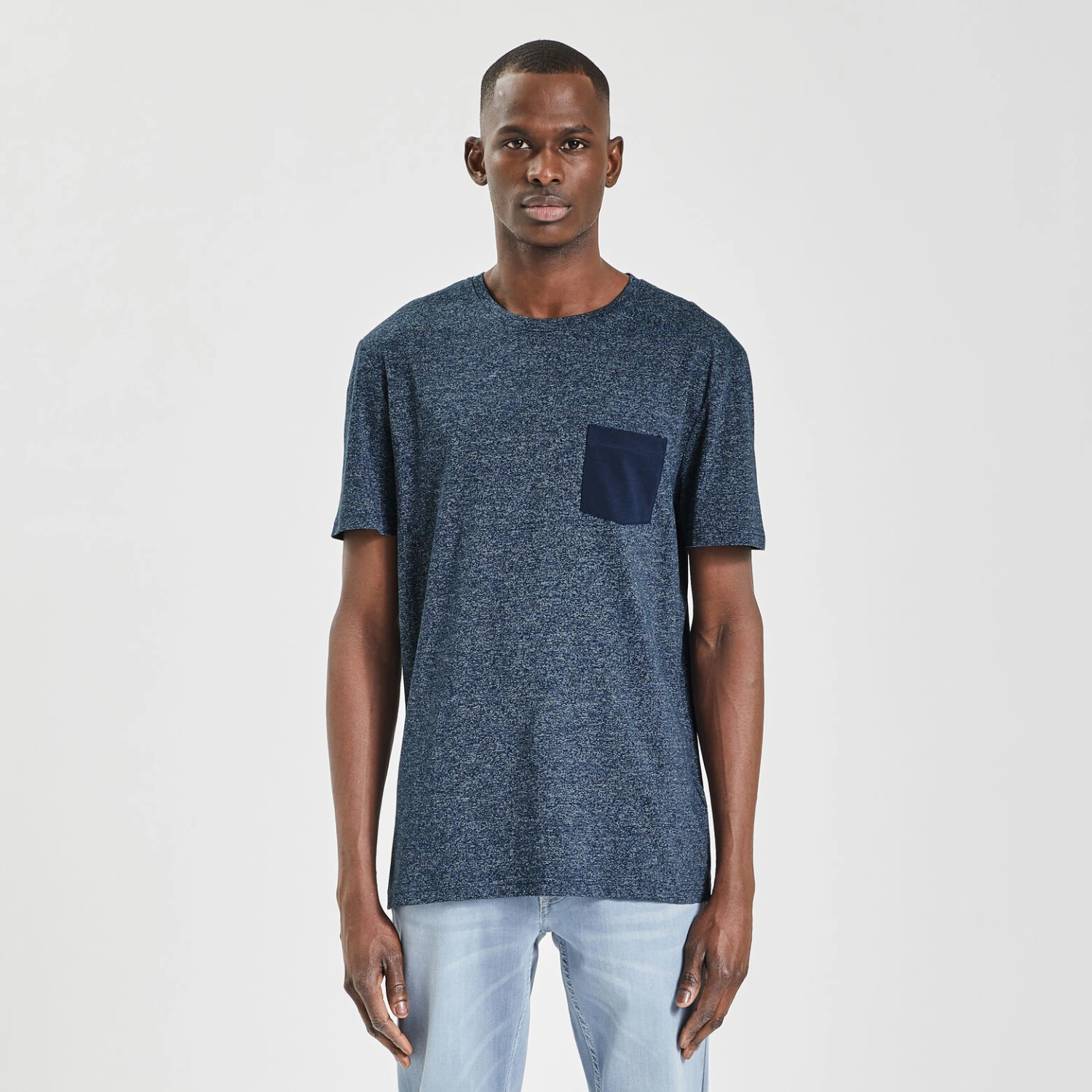 Tee Shirt Matière Fantaisie Poche Contrastée 5 Tee Shirt Matière Fantaisie Poche Contrastée – Image 5