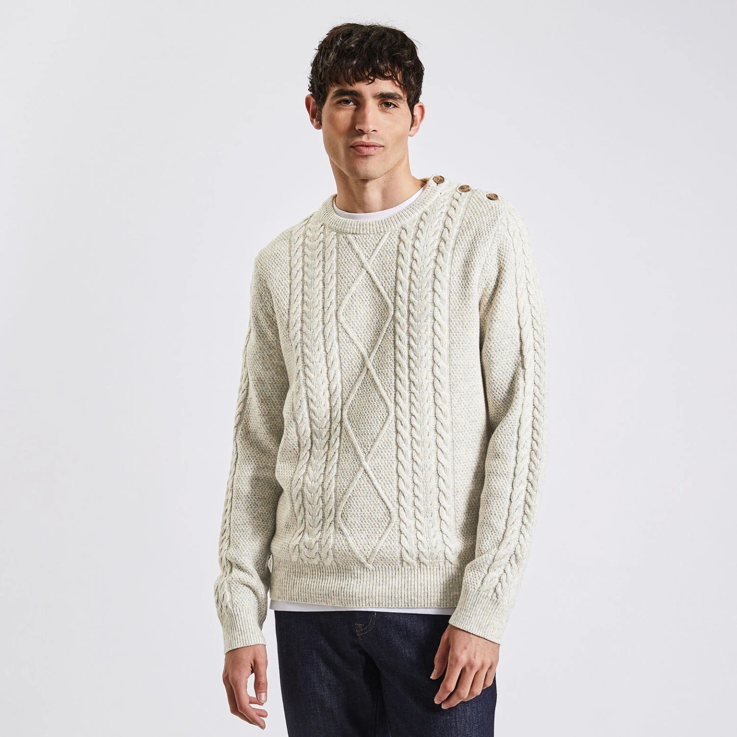 Pull Torsadé à Col Rond 1 Pull Torsadé à Col Rond