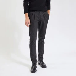 Pantalon Chevron à Plis