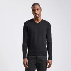 Pull à Col V Essentiel