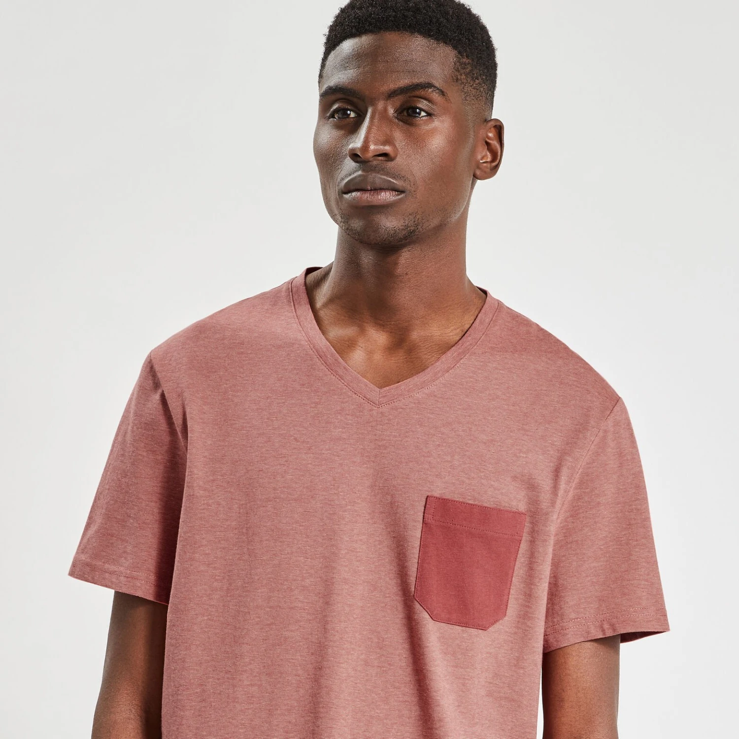 Tee Shirt Col V Matière Fantaisie 3 Tee Shirt Col V Matière Fantaisie – Image 3