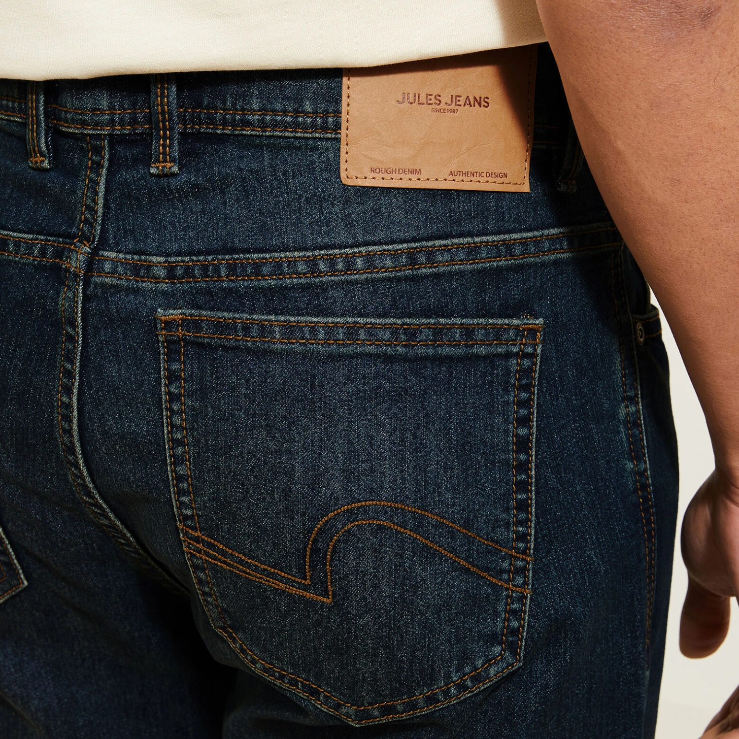 Jean Regular En Coton Et Polyester Recyclés Waterl 3 Jean Regular En Coton Et Polyester Recyclés Waterl – Image 3