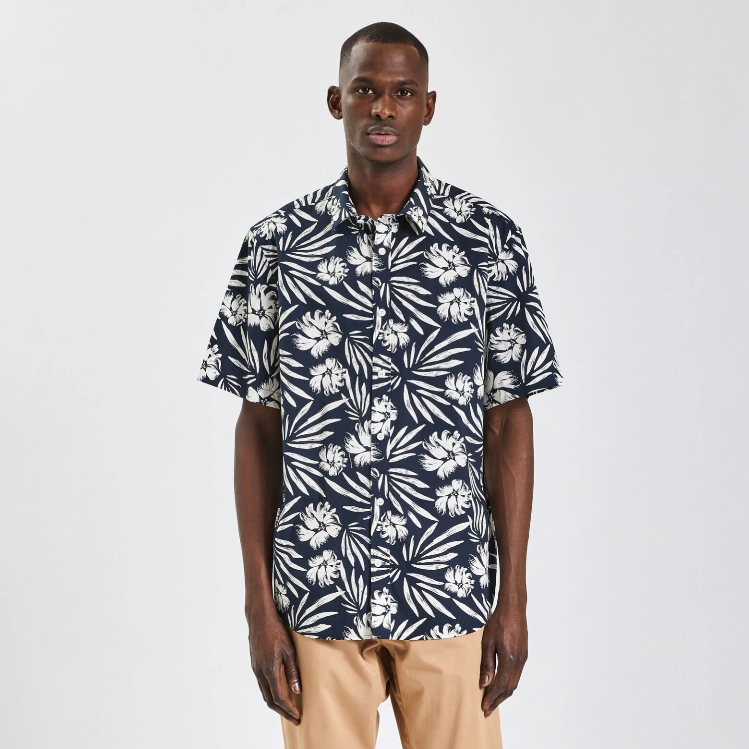 Chemisette Hawaïenne Regular à Fleurs Coton Biolog 4 Chemisette Hawaïenne Regular à Fleurs Coton Biolog – Image 4