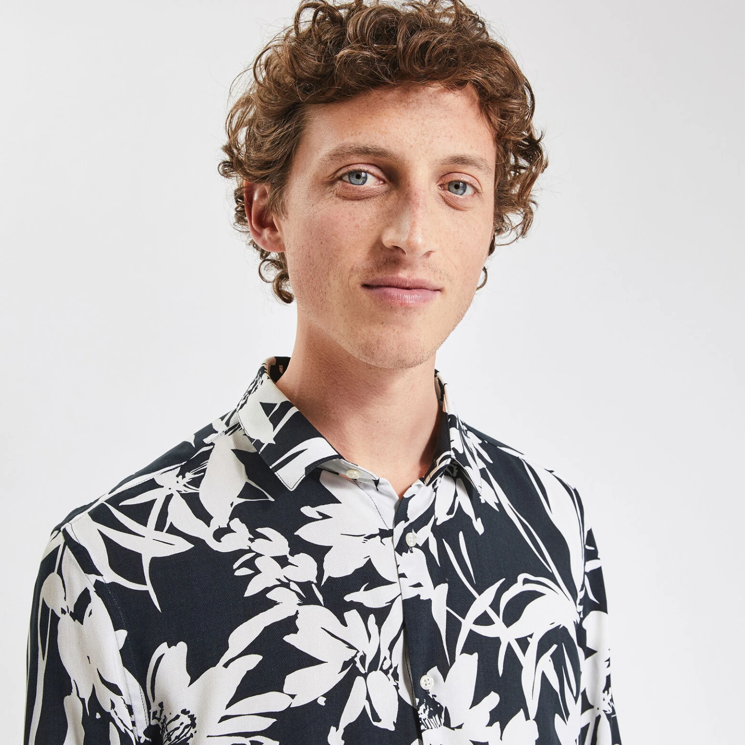 Chemise Regular Imprimé Grosse Fleur Viscose 3 Chemise Regular Imprimé Grosse Fleur Viscose – Image 3