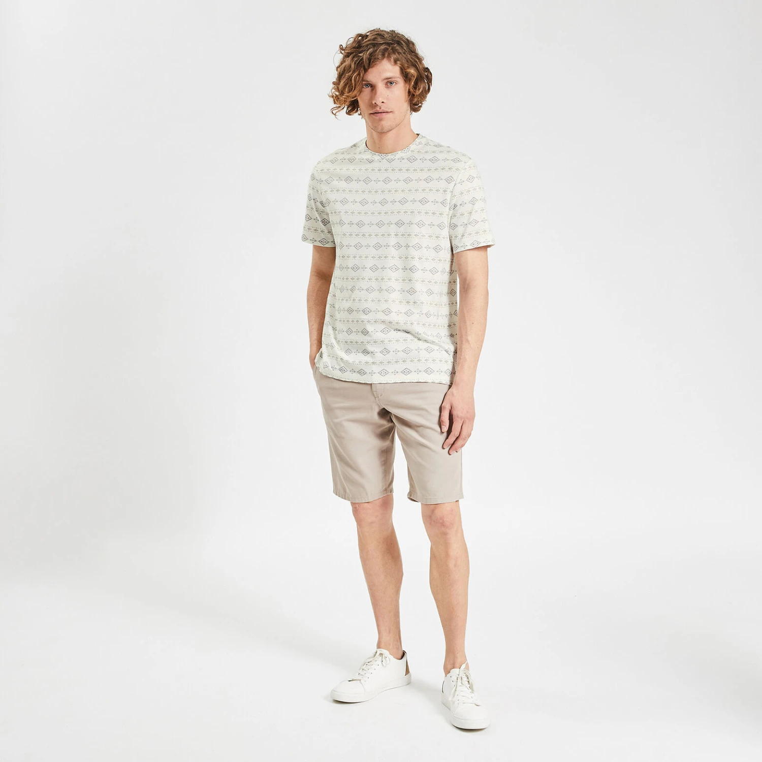 Tee Shirt Imprimé Ethnique 2 Tee Shirt Imprimé Ethnique – Image 2