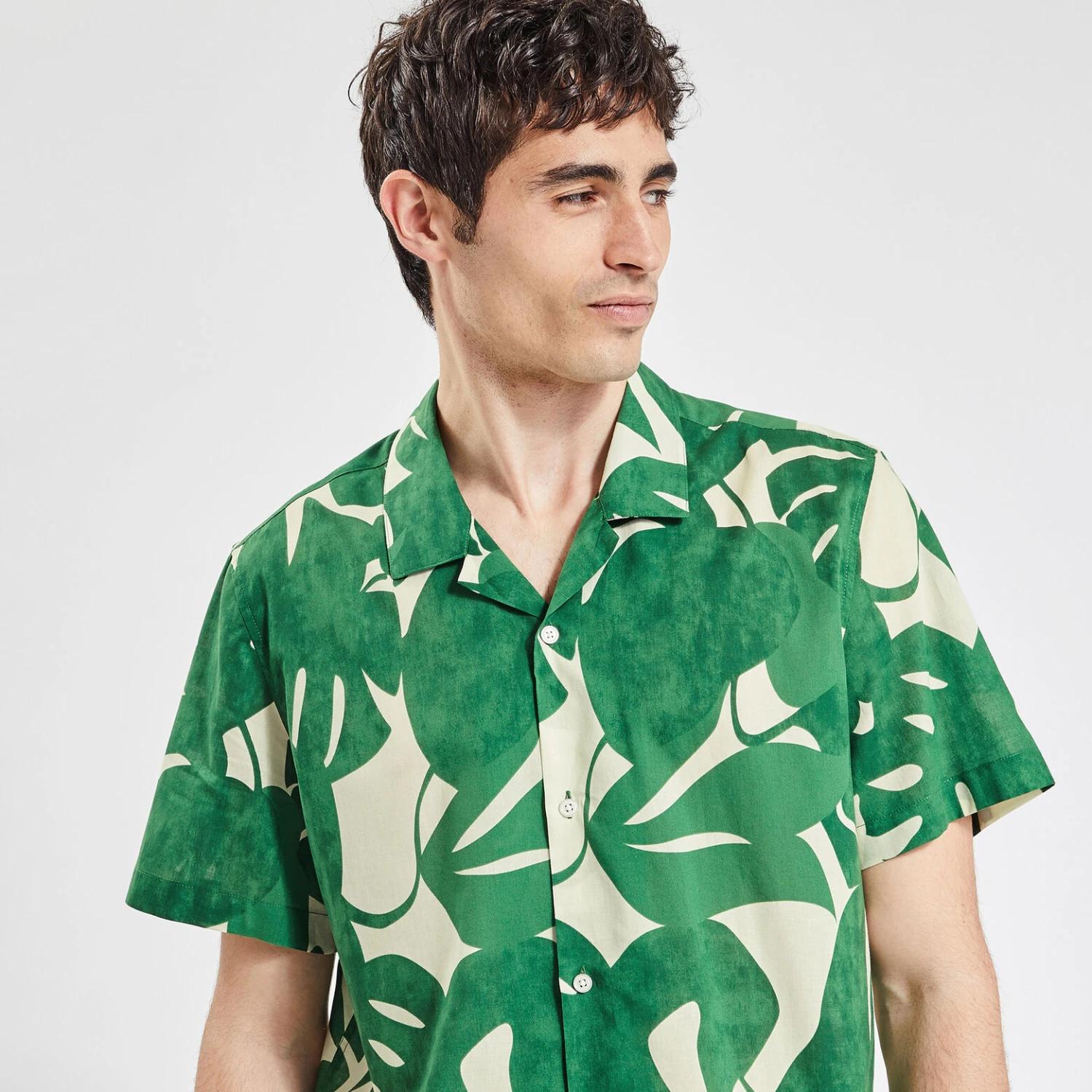 Chemisette Hawaïenne Regular Feuilles Coton Biolog 3 Chemisette Hawaïenne Regular Feuilles Coton Biolog – Image 3