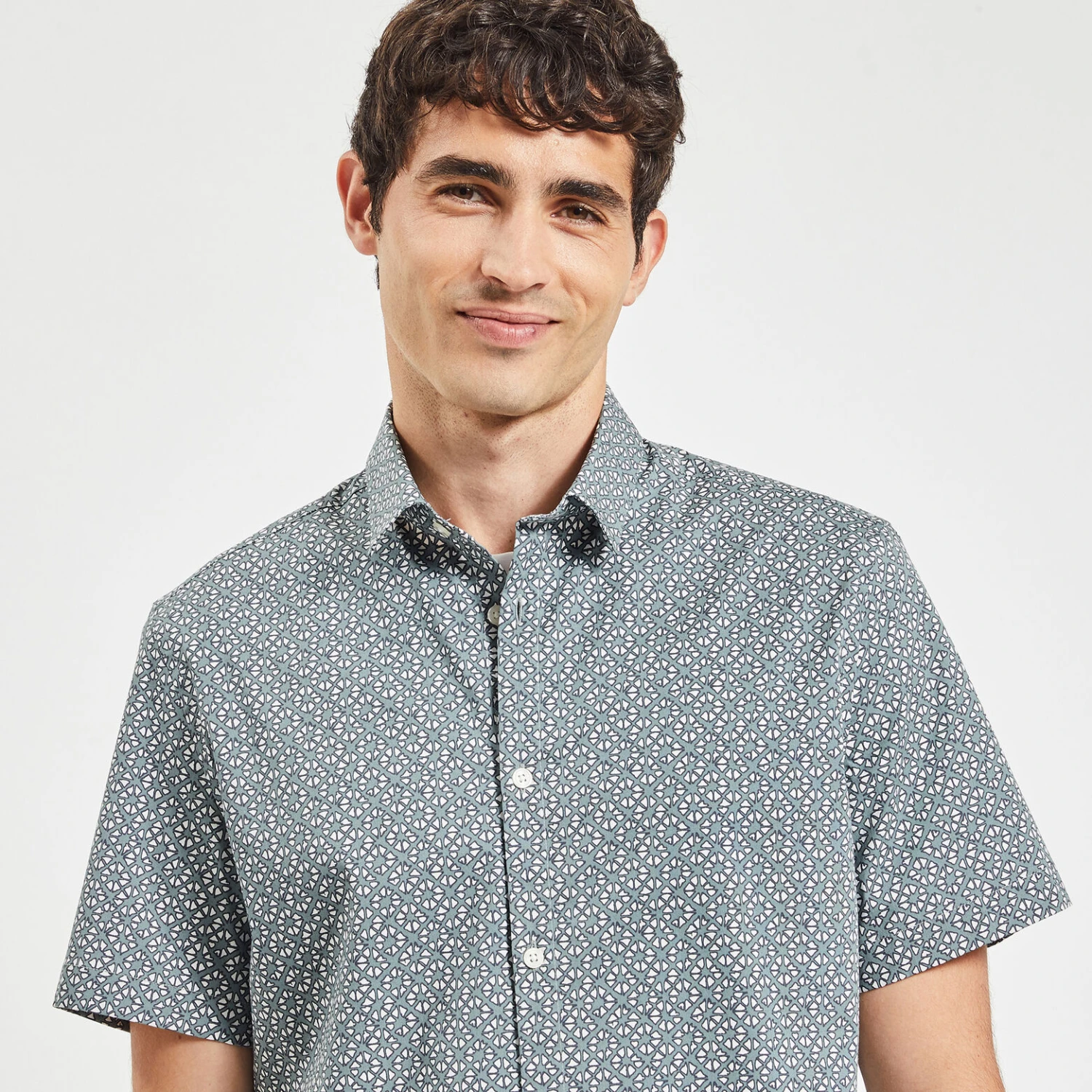 Chemisette Slim Imprimé Géométrique Coton Stretch 3 Chemisette Slim Imprimé Géométrique Coton Stretch – Image 3